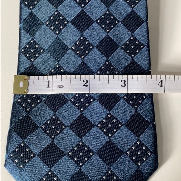 Giorgio Armani Silk Tie - Picture 4 of 4